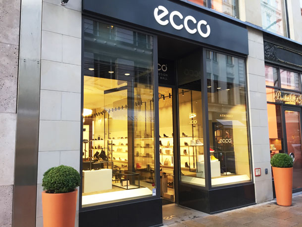ECCO Flagship Store Foto